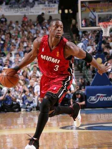 足协评议：成都蓉城胡荷韬进球被吹是误判，点球没判是错误（足协通报：胡荷韬被吹进球属误判，成都蓉城漏判点球属错判）