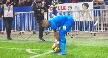 米兰小将博尔萨尼：和一线队球员同场竞技的感觉棒极了