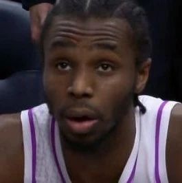 英超前瞻：曼城剑指三分紧追榜首，桑德兰变阵挑战强敌（英超前瞻：曼城力争三分逼近榜首，桑德兰变阵硬碰强敌）