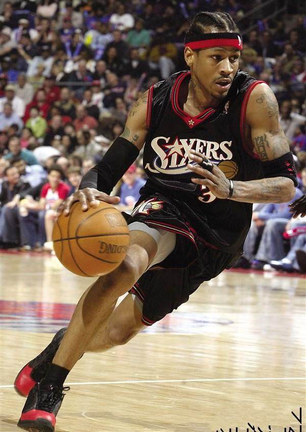 兰德尔半场10中5轰19+5，里德替补拿到14分（兰德尔半场10投5中砍下19分5篮板，里德替补贡献14分）