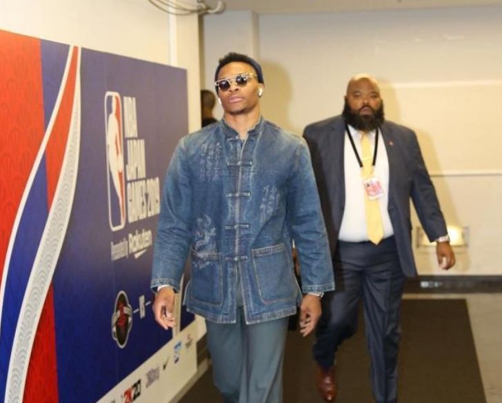 西班牙4-0客胜格鲁吉亚基本直通世界杯，奥亚萨瓦尔两射一传（奥亚萨瓦尔梅开二度+送助攻 西班牙客场4-0格鲁吉亚 基本锁定世界杯席位）