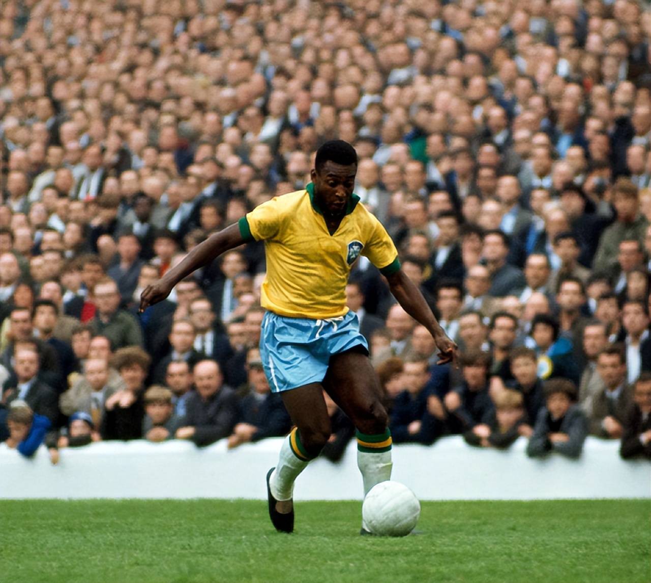 那不勒斯三叉戟重回巅峰（那不勒斯三箭齐发再临巅峰）