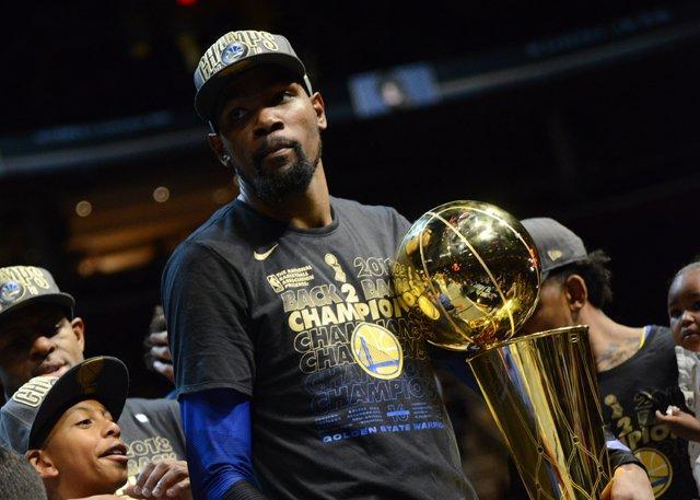 挑战我的足球审美，又值得去参考和对标（颠覆我的足球审美，却是可借鉴的标杆）