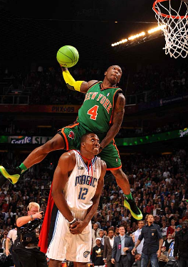 北京两年前迎来梅西踢球！明年则要迎来梅西体验展！（两年前梅西在北京踢球，明年北京将迎来梅西体验展！）