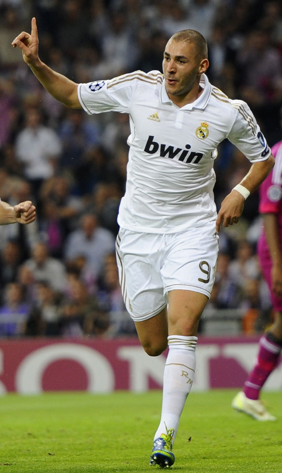 里程碑，英博后卫曹海清俱乐部赛事已出战200场（俱乐部200战达成！英博后卫曹海清迎来职业里程碑）