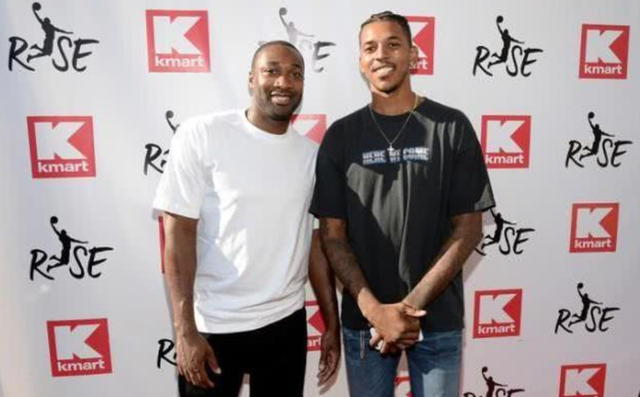 佩工：皮球先打在球员身上再弹到手上，裁判硬造了一个点球（佩工：球先中身体再碰手臂，主裁强行判点球）